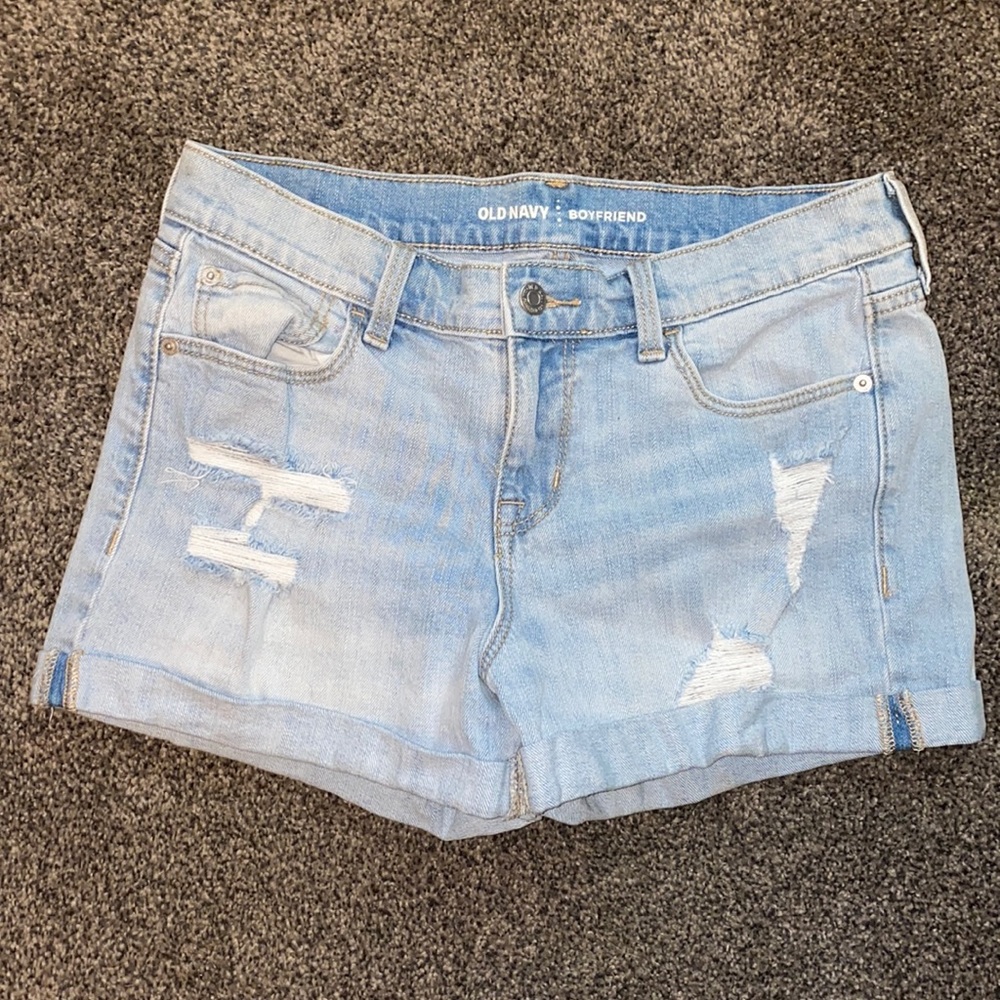 Size 6 Old Navy Distressed Cuffed Boyfriend Shorts